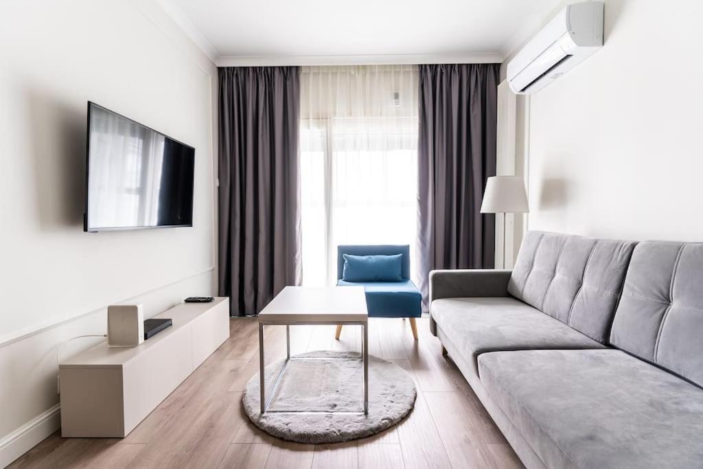 Chic & Luxury Apartment By Mennica Residence Warsaw Exterior photo